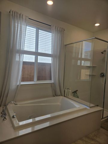 5907 Bonneville, Sacramento, CA 95835
