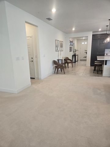 5907 Bonneville, Sacramento, CA 95835