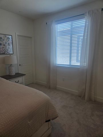 5907 Bonneville, Sacramento, CA 95835