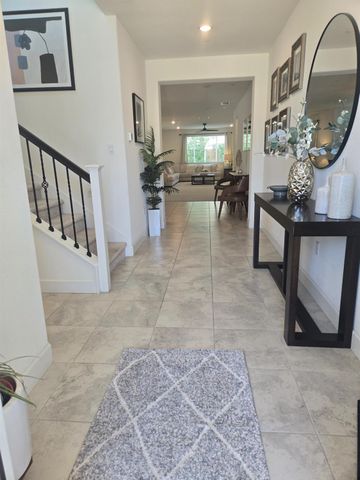 5907 Bonneville, Sacramento, CA 95835