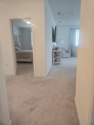 5907 Bonneville, Sacramento, CA 95835