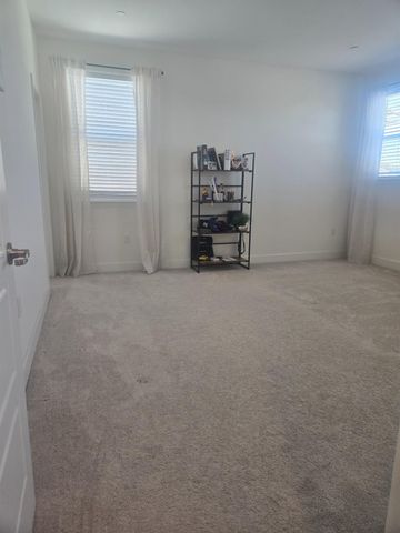 5907 Bonneville, Sacramento, CA 95835