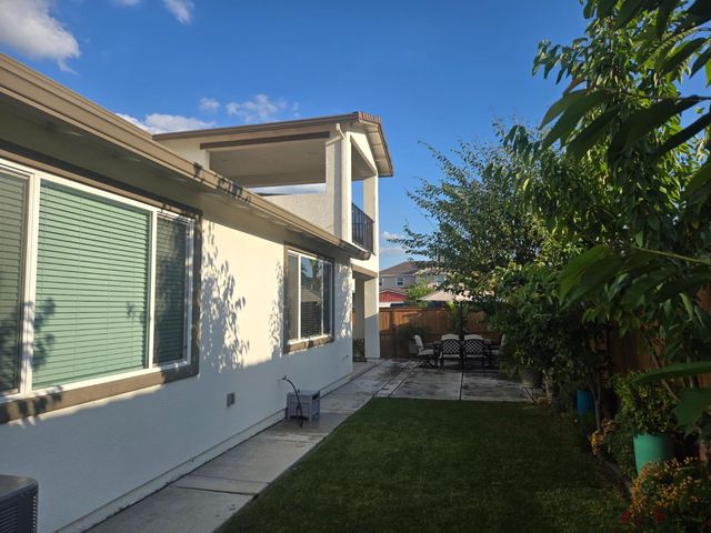 5907 Bonneville, Sacramento, CA 95835