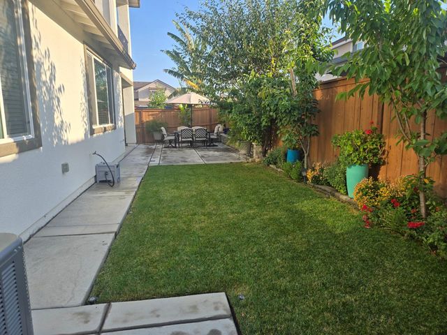5907 Bonneville, Sacramento, CA 95835