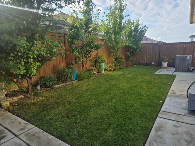 5907 Bonneville, Sacramento, CA 95835