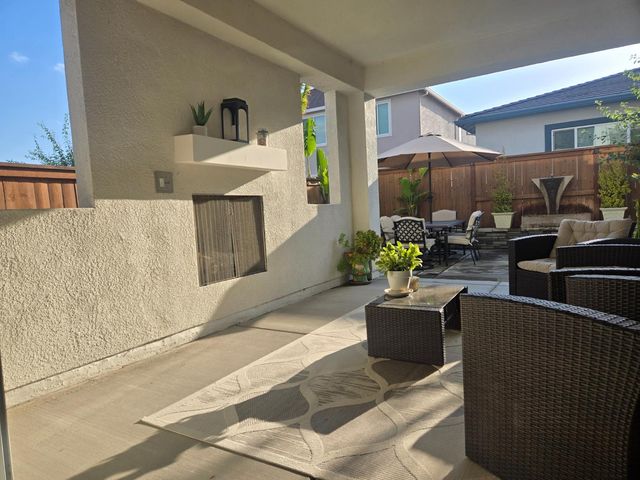 5907 Bonneville, Sacramento, CA 95835