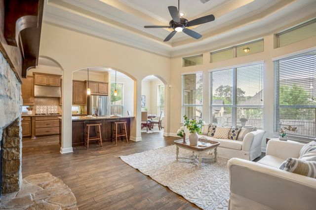 4855 Bayou St John, Conroe, TX 77304