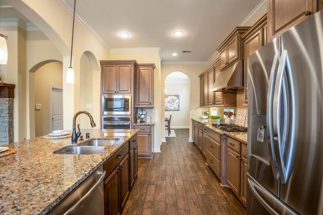 4855 Bayou St John, Conroe, TX 77304