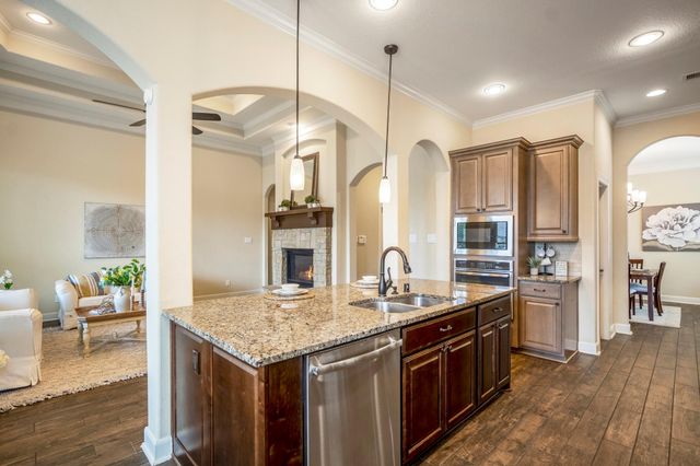 4855 Bayou St John, Conroe, TX 77304