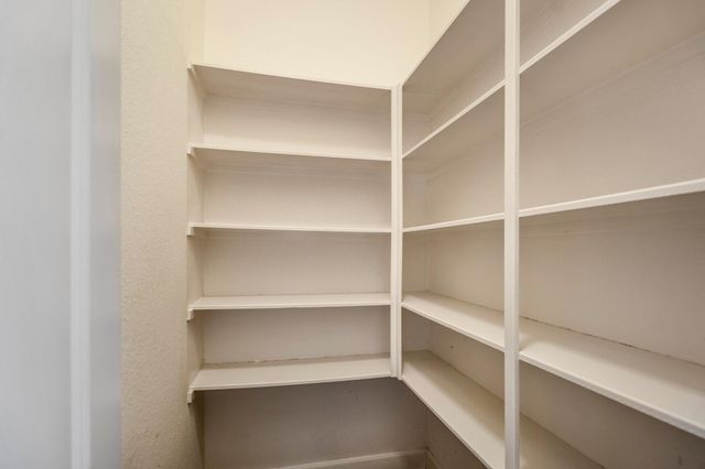 4855 Bayou St John, Conroe, TX 77304