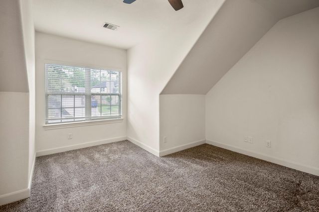 4855 Bayou St John, Conroe, TX 77304