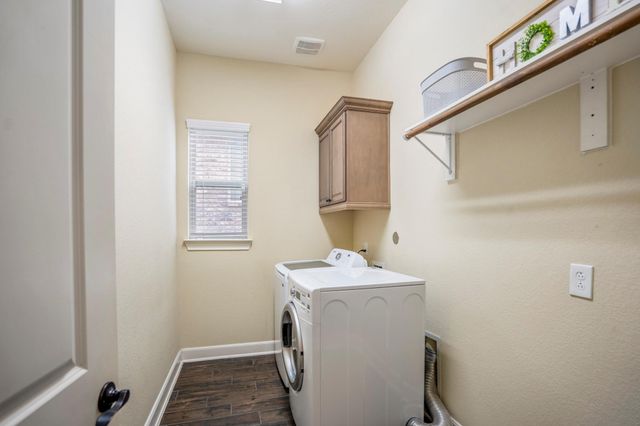 4855 Bayou St John, Conroe, TX 77304