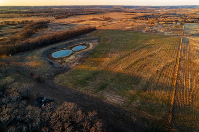 4312 Shawver Road, Perrin, TX 76486