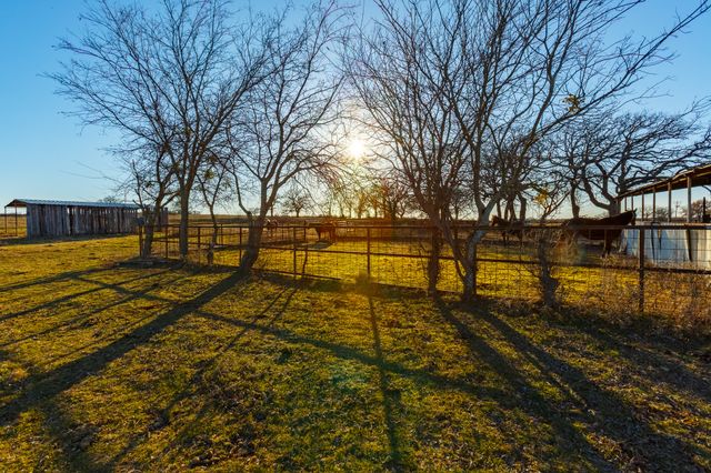 4312 Shawver Road, Perrin, TX 76486