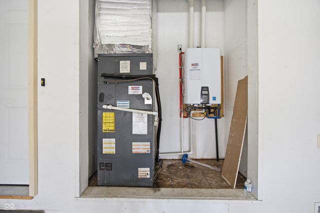 1015 S Creek Drive W, Greensburg, IN 47240