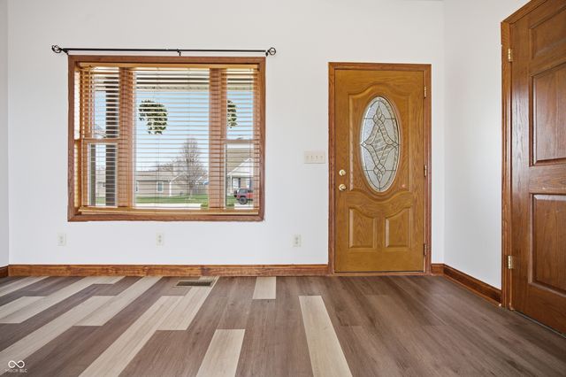 1015 S Creek Drive W, Greensburg, IN 47240