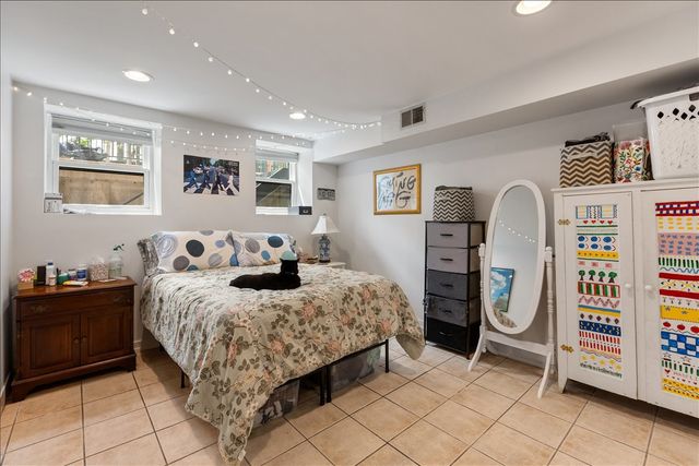 1630 W 21st Place, Chicago, IL 60608