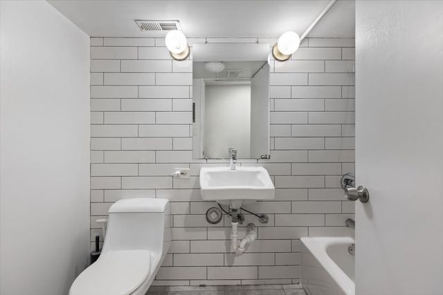 1630 W 21st Place, Chicago, IL 60608