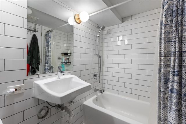 1630 W 21st Place, Chicago, IL 60608
