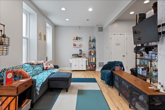 1630 W 21st Place, Chicago, IL 60608
