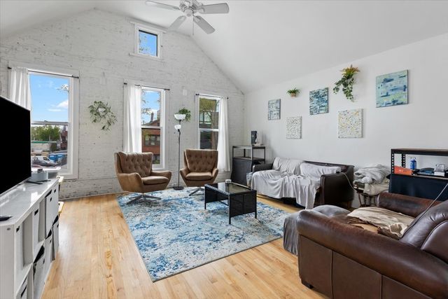 1630 W 21st Place, Chicago, IL 60608