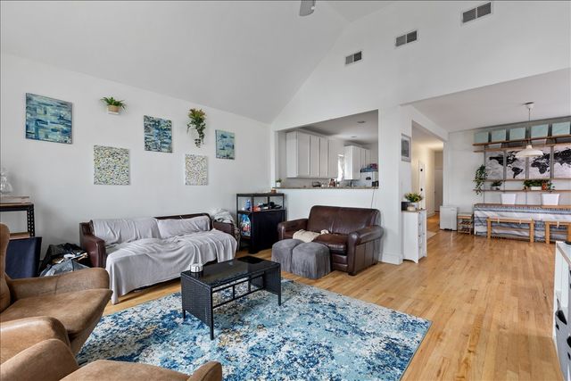 1630 W 21st Place, Chicago, IL 60608