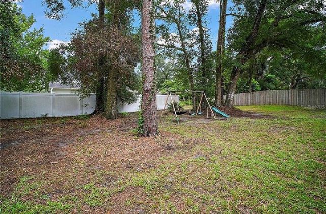 2404 NE 32ND PLACE, Ocala, FL 34479