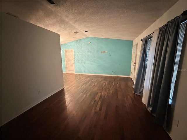 2404 NE 32ND PLACE, Ocala, FL 34479
