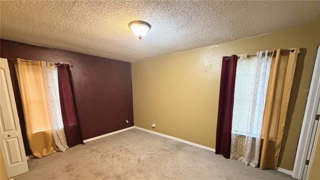 2404 NE 32ND PLACE, Ocala, FL 34479