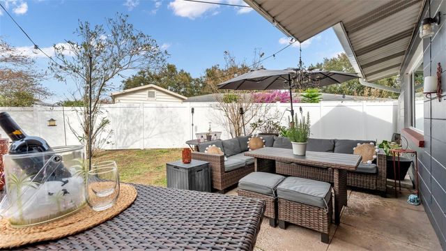 1232 GREENVIEW DRIVE, Lakeland, FL 33805