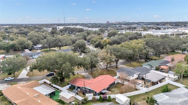 1232 GREENVIEW DRIVE, Lakeland, FL 33805