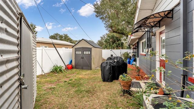 1232 GREENVIEW DRIVE, Lakeland, FL 33805