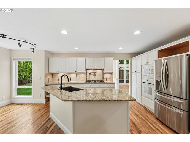 17386 Sw STELLAR Dr, Sherwood, OR 97140