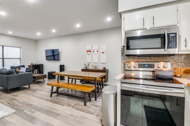2728 Reagan Street 202, Dallas, TX 75219