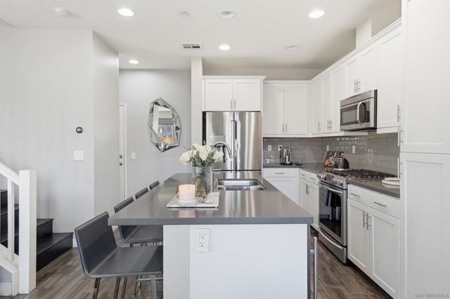 1740 San Eugenio, San Diego, CA 92154