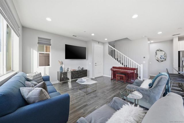 1740 San Eugenio, San Diego, CA 92154