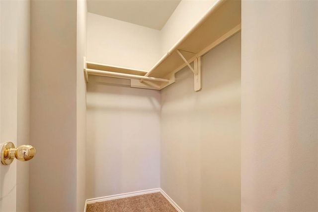 1718 Redwing Cove Drive, Houston, TX 77009