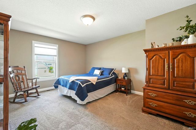 5525 Kodiak Trail, Auburn, IN 46706