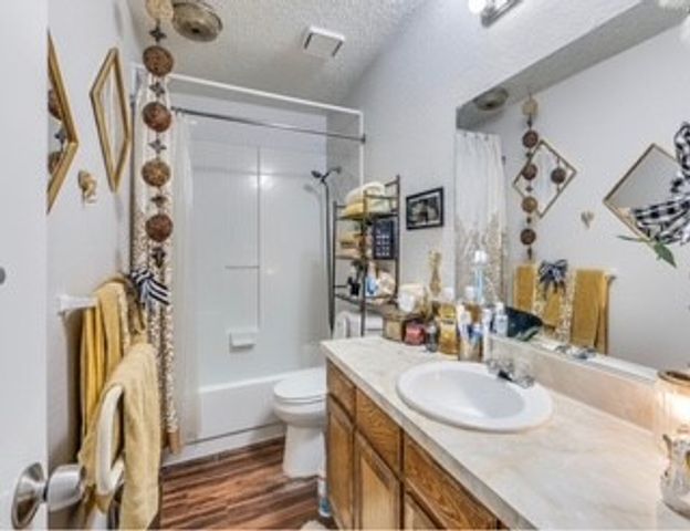 518 Jordan Lane, Arlington, TX 76012