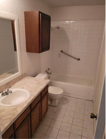518 Jordan Lane, Arlington, TX 76012