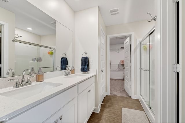 2321 S Bingham Place, New Palestine, IN 46163