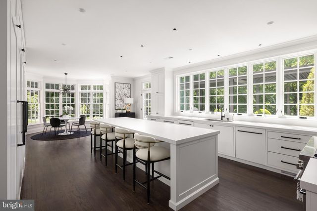 8611 COUNTRY CLUB DR, Bethesda, MD 20817