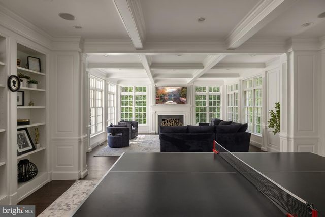 8611 COUNTRY CLUB DR, Bethesda, MD 20817