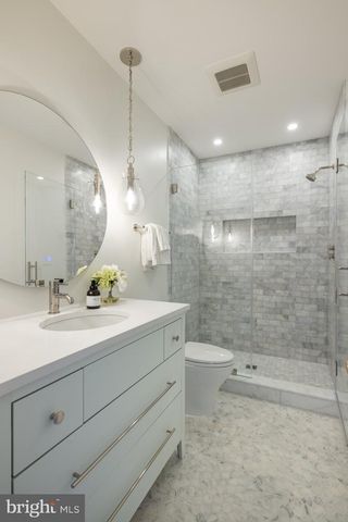 8611 COUNTRY CLUB DR, Bethesda, MD 20817
