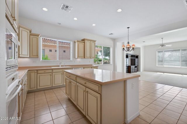 23016 N PEDREGOSA Drive, Sun City West, AZ 85375