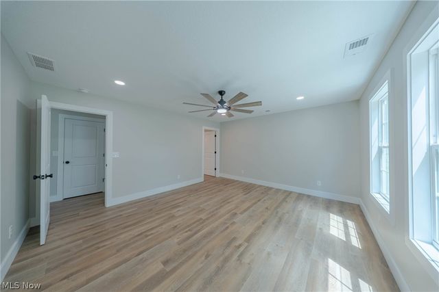3010 9th Avenue, Vienna, WV 26105
