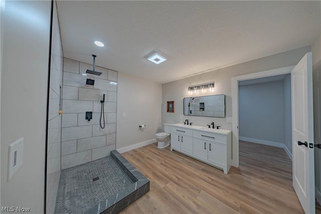 3010 9th Avenue, Vienna, WV 26105
