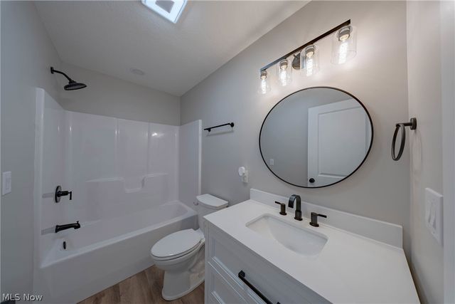3010 9th Avenue, Vienna, WV 26105