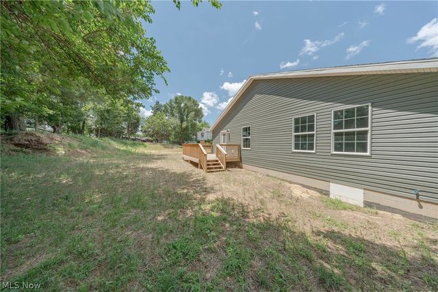 3010 9th Avenue, Vienna, WV 26105
