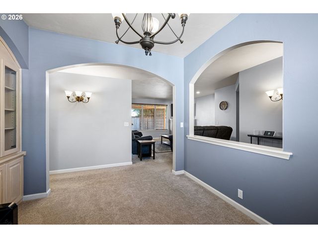 3528 BERKSHIRE St, Eugene, OR 97401